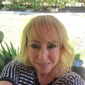 Meet your Posher, Michele